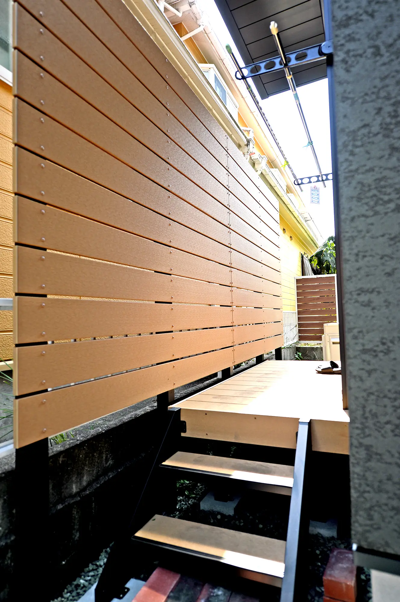 外構工事_ウッドデッキ